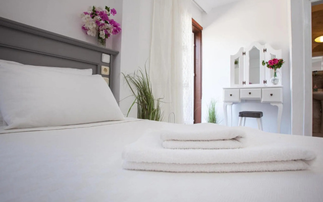 Papermoon Hotel & Apartments