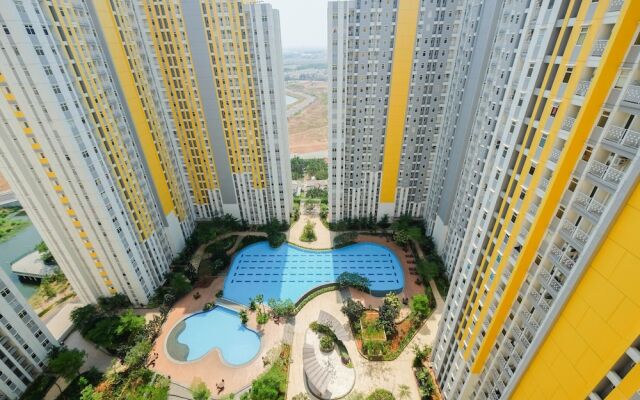 Minimalist 2BR Apartment The Springlake Summarecon