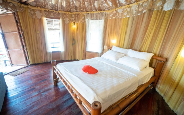 Paree Hut Resort Koh Sichang