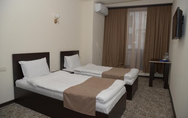 Yerevan Centre Hotel