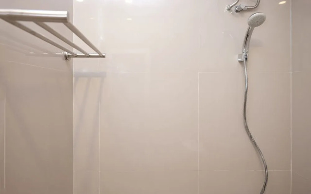 ZEN Rooms Blimbing Ciujung 6