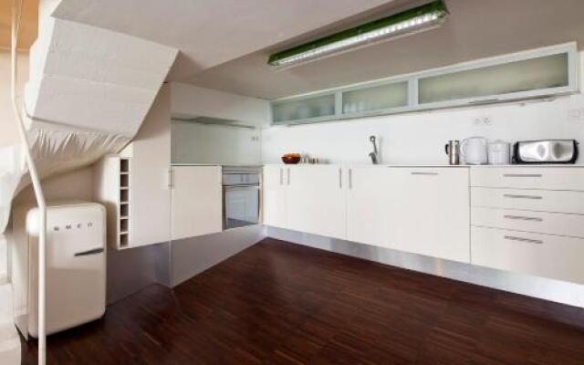 Apartment Barcelona Rentals - Private Pool and Garden Center