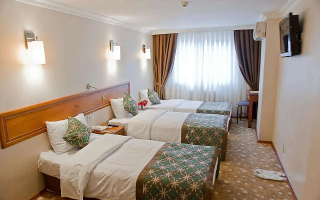 Avlonya Hotel