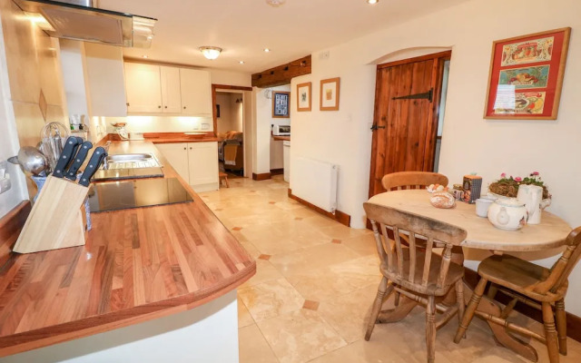 Bellamour End Cottage