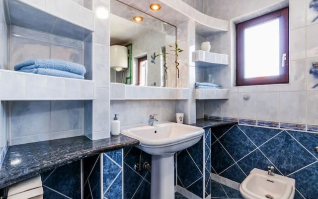 Brane - Free Parking - A4 Rada