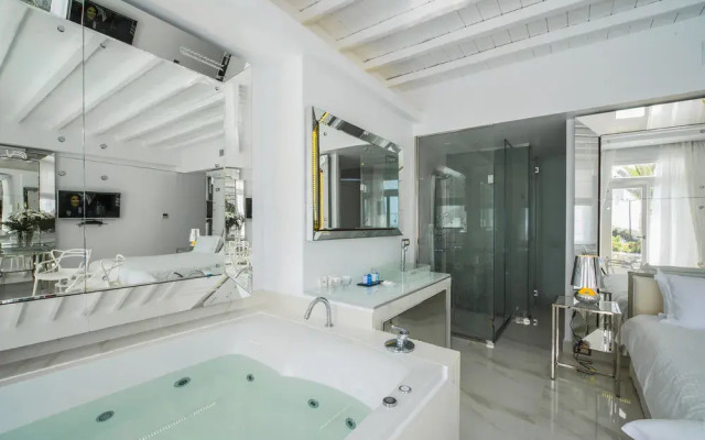La Residence Mykonos Hotel Suites