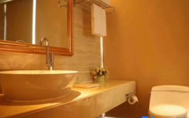 Vienna Hotel (Rong County Guinan Road)