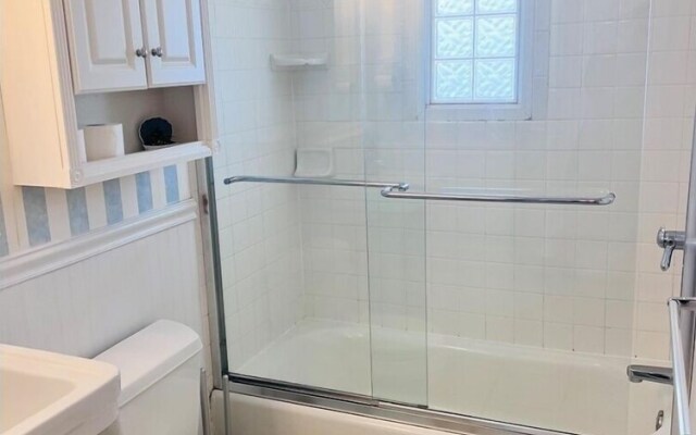 Holden Time 3 Br home by RedAwning