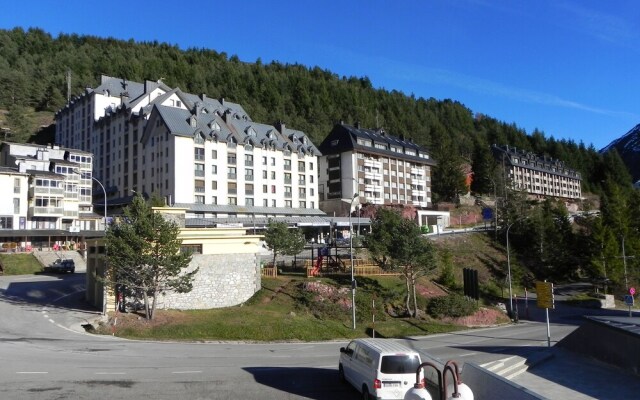 Apartamentos Candanchú 3000