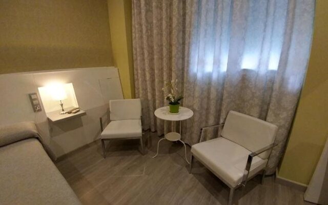 Hostal Paris