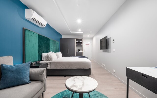 Oros Plus Hotel
