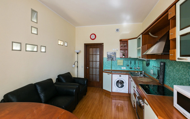 GM 1-й Волконский пер.15