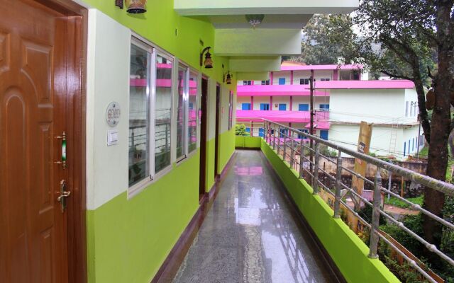 OYO 16541 Majestic Residency