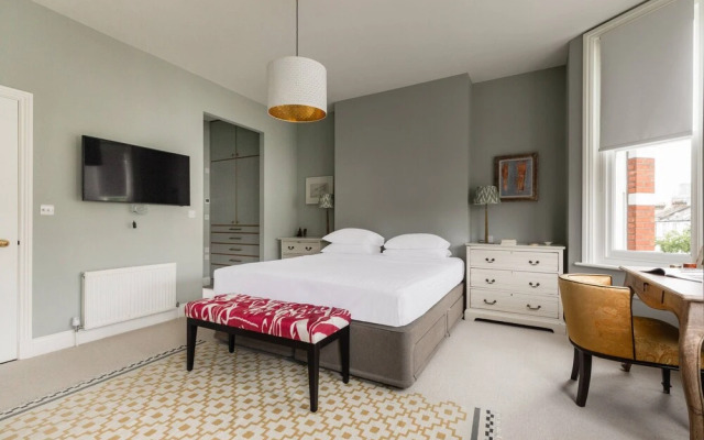 Brewster Gardens III by Onefinestay