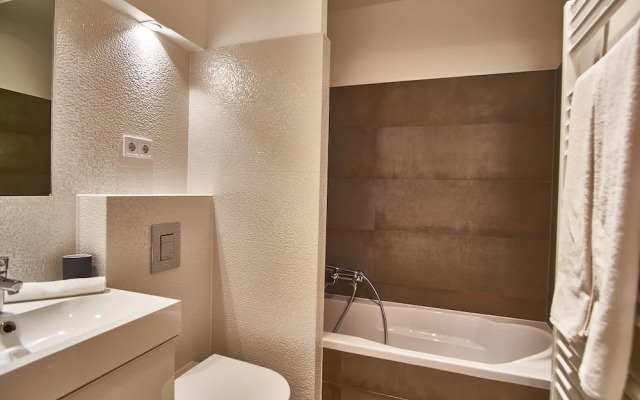 Alpha Residence