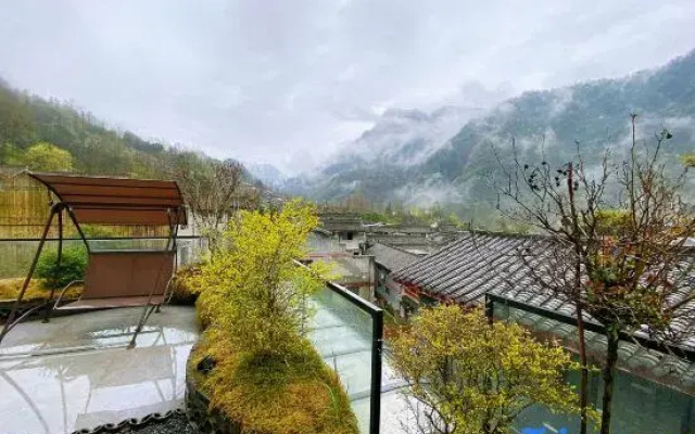Qingcheng Mountain · Nanke Yimeng Private Soup B&B