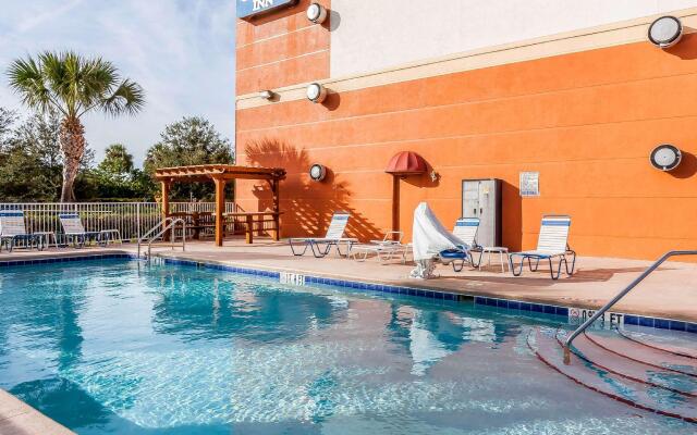 Comfort Inn St Petersburg North