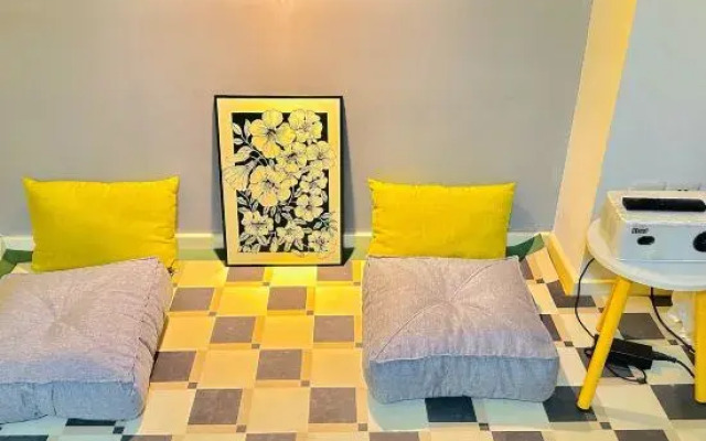 yueting Apartment (Qingdao Jinshui Road Shop)