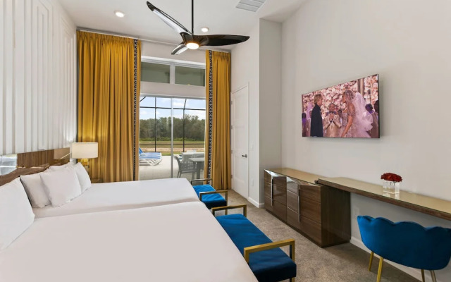 Villatel Village at Solterra Resort
