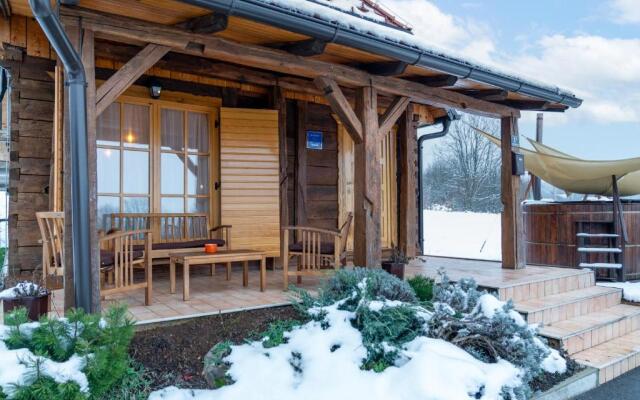 Chalet Markoci With Hot Tub
