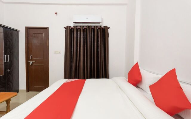 Hotel Golden Star by OYO Rooms