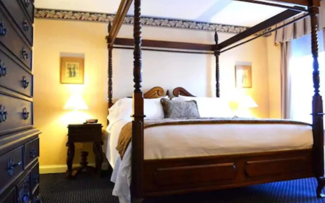 The Inn at Saratoga