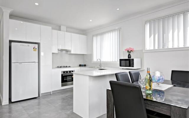 Canley Heights Villas - Sydney