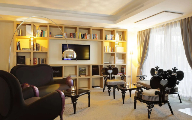 Art & Design Hotel Napura