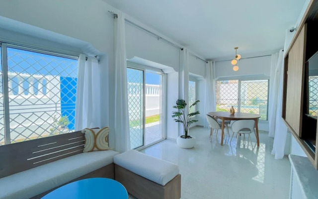 The Sea House Beach Front Villa With Pool