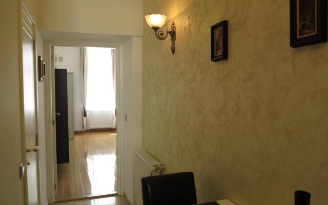 Small Luxury Kapitol Apartment