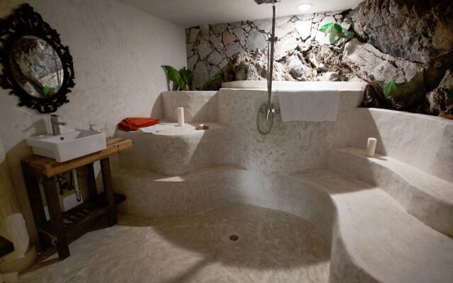Unique Exotic Eco Hotel