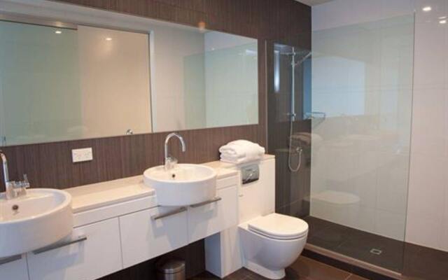 Element Escapes Luxury Apartments