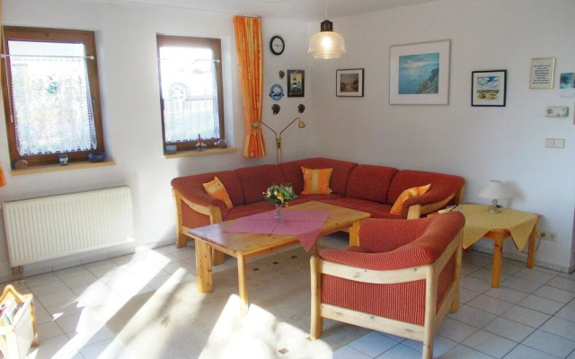 Sunlit Holiday Home near Town Center in Marlow