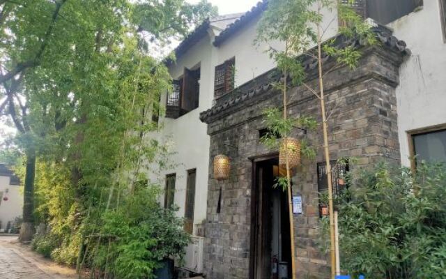 Yueshang Zen Space Homestay (Tongli Ancient Town Branch)