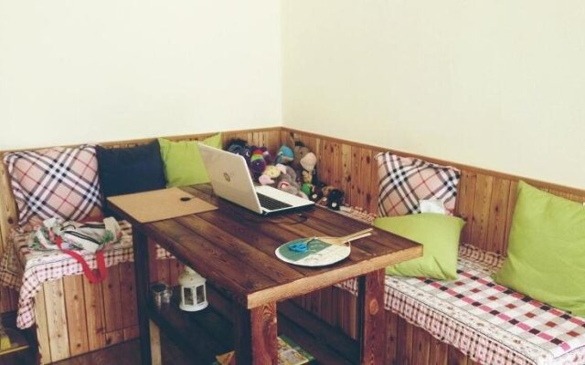 Summer is sunshine Hostel QD