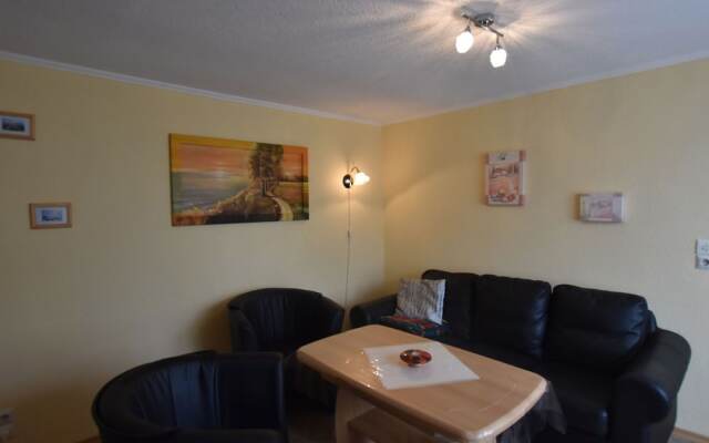Beachside Apartment in Pepelow With Private Terrace