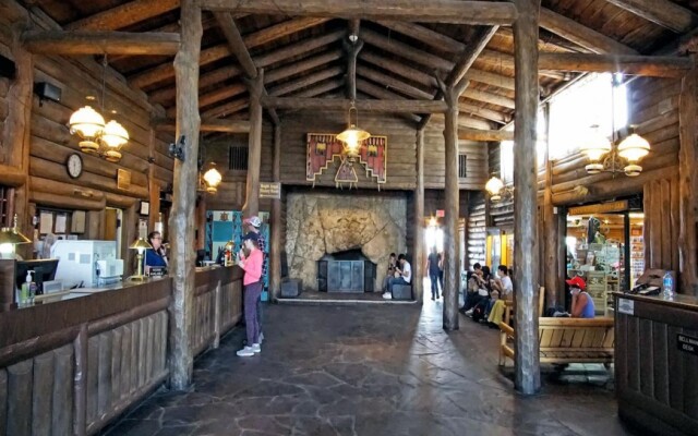 Thunderbird Lodge - Inside the Park