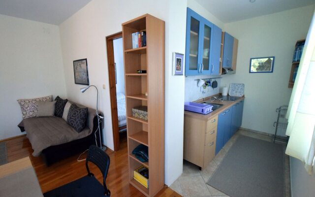 Halapir Apartment