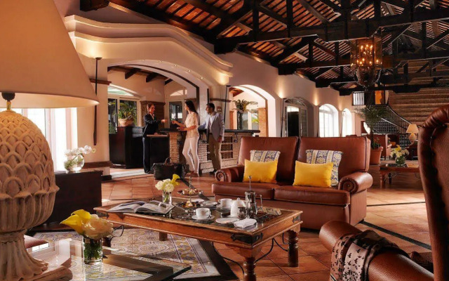 La Cala Resort