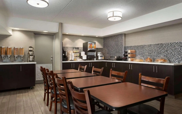 Travelodge Toronto East