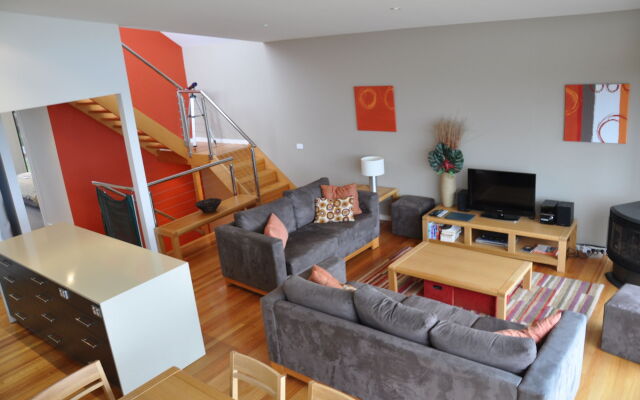 Apollo Bay Cottages