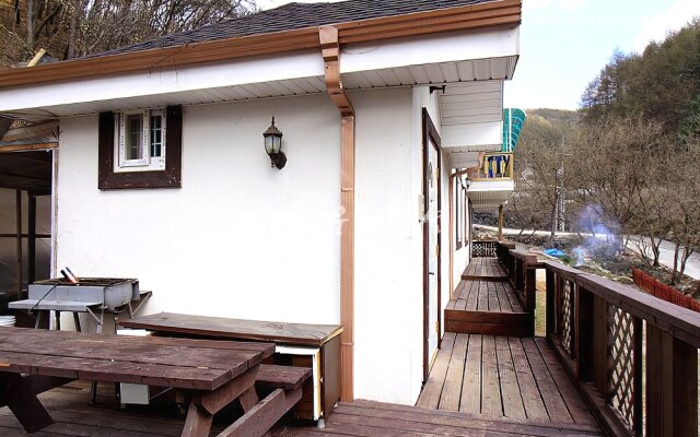 Yangpyeong Romance Pension