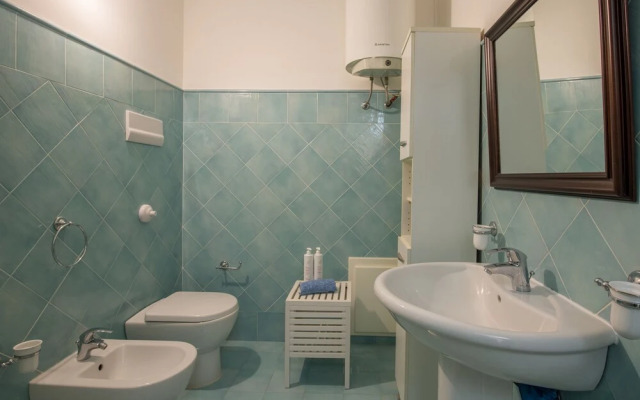 Mondello Beach Home by Wonderful Italy