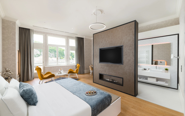 Vision Hotel - Image 3