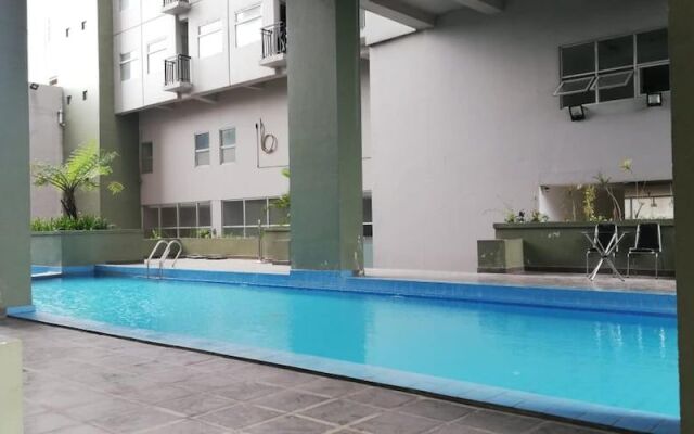 OYO 2396 Apartment Grand Asia Afrika By Prisma