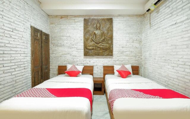 OYO 4016 Tan Jokteng Guest House