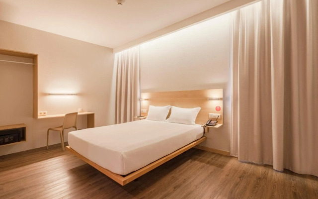 Moov Hotel Porto Centro