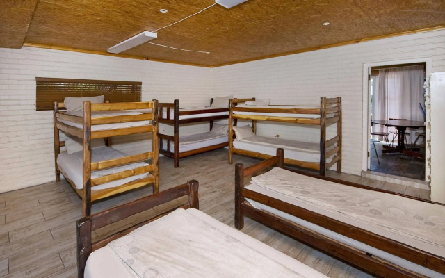 Lungile Backpackers Lodge