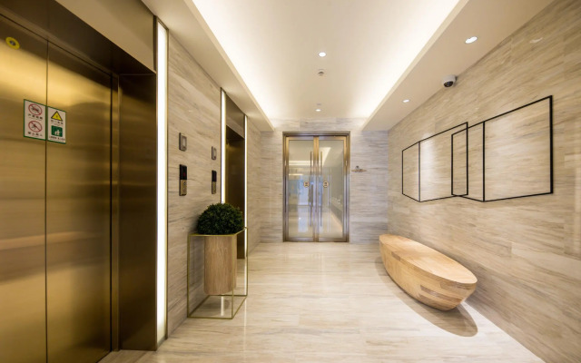 Ji Hotel (The Bund Shanghai, East Jinling Road)