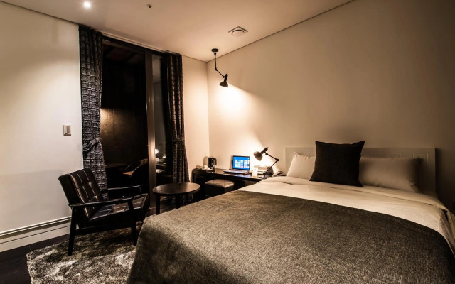 SR Hotel Sadang